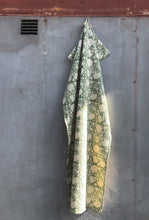Load image into Gallery viewer, Bath Towel Waffle Block Print Sage Green 70x140 cm