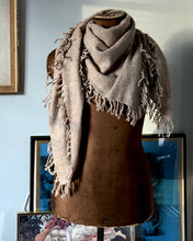 Load image into Gallery viewer, Scarf Square Cashmere Wool Herringbone Grey Fringes