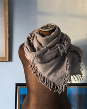 Load image into Gallery viewer, Scarf Square Cashmere Wool Herringbone Grey Fringes