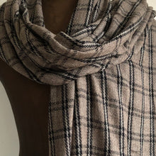 Load image into Gallery viewer, Scarf Khadi Wool Check Beige