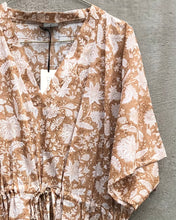 Load image into Gallery viewer, Dress Kaftan Block-Print Sand Beige White