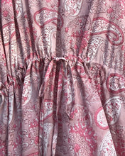 Load image into Gallery viewer, Dress Kaftan Block-Print Pink Paisley