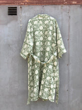 Load image into Gallery viewer, Bathrobe Waffle Block Print Sage Green