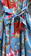 Load image into Gallery viewer, Kimono Floradora Indian Flower Light Blue