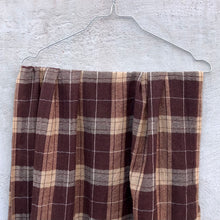 Load image into Gallery viewer, Scarf Cinnamon Check Wool - 1 pc only