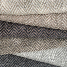 Load image into Gallery viewer, Scarf Chevron Cashmere Wool Ecru/Off White