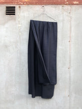 Load image into Gallery viewer, Scarf Two Tone Light Silky Cashmere Wool Dark Midnight Blue Black