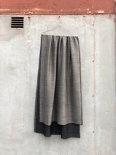 Load image into Gallery viewer, Scarf Two Tone Silky Cashmere Wool Beige Black