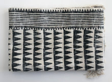 Load image into Gallery viewer, Throw Mysore Blockprint Triangle Chunky Cotton Charcoal Black