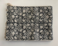 Load image into Gallery viewer, Throw Mysore Blockprint Flower Chunky Cotton Charcoal Black Geometric Border