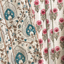Load image into Gallery viewer, Tote &amp; Beach Bag Quilted Cotton Block-Print Antibes Beige Turquoise