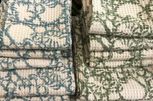 Load image into Gallery viewer, Bath Towel Waffle Block Print Sage Green 70x140 cm