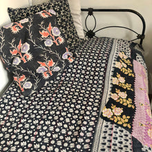 Load image into Gallery viewer, Vintage Kantha Throw – Black &amp; White Tulip Lilac Rose 130x210 cm