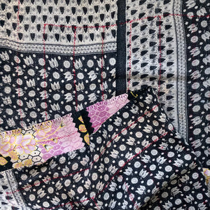 Vintage Kantha Throw – Black & White Tulip Lilac Rose 130x210 cm