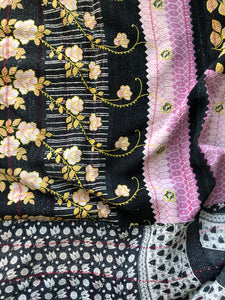 Vintage Kantha Throw – Black & White Tulip Lilac Rose 130x210 cm