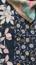 Load image into Gallery viewer, Vintage Kantha Throw – Black Flower Green Surfing Paisley 140x225 cm