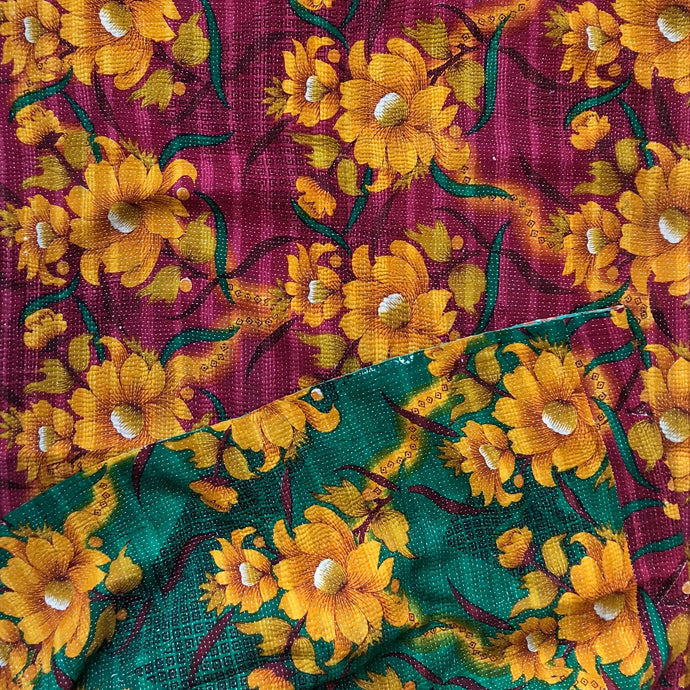 Vintage Kantha Throw – Saffron Flower Green Dark Pink 165x240 cm