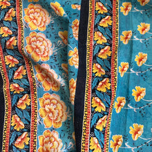 Load image into Gallery viewer, Vintage Kantha Quilt – Turquoise Blue Yellow Flower 135x225 cm