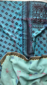 Vintage Kantha Quilt – Black Flowers on Turquoise Blue Aqua 150x225 cm