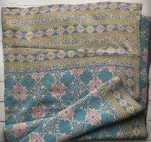 Load image into Gallery viewer, Vintage Kantha Quilt – Turquoise Blue Lilac Star 140x215 cm