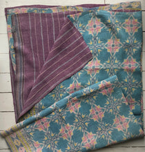 Load image into Gallery viewer, Vintage Kantha Quilt – Turquoise Blue Lilac Star 140x215 cm