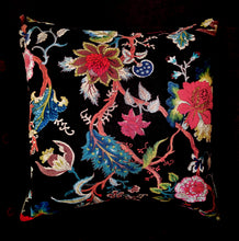 Load image into Gallery viewer, Cushion Cover Velvet Indian Flower Black