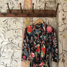 Load image into Gallery viewer, Kimono Floradora Indian Flower Black