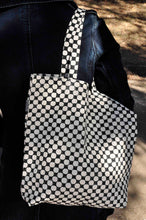 Load image into Gallery viewer, Tote Bag Organic Cotton Dots Black