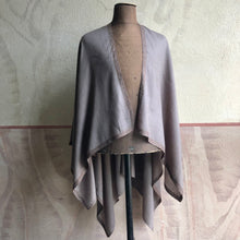 Load image into Gallery viewer, Shawl Poncho Fine Wool Taupe