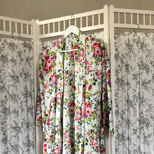 Load image into Gallery viewer, Kimono Floradora Rose White