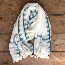 Load image into Gallery viewer, Shawl Ocean White/Teal