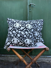 Load image into Gallery viewer, Cushion Cover Block Print - Cardo Black