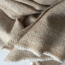 Load image into Gallery viewer, Scarf Diamond Wool Sand