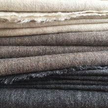 Load image into Gallery viewer, Shawl XL Soft Wool Grey